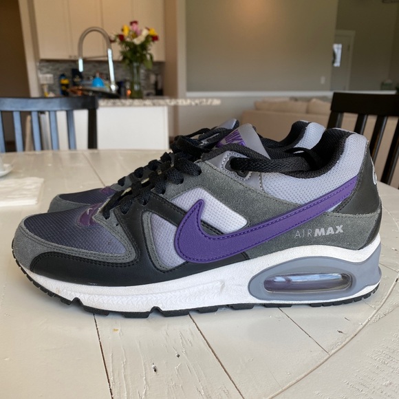 Nike Shoes - Nike Air Max Command